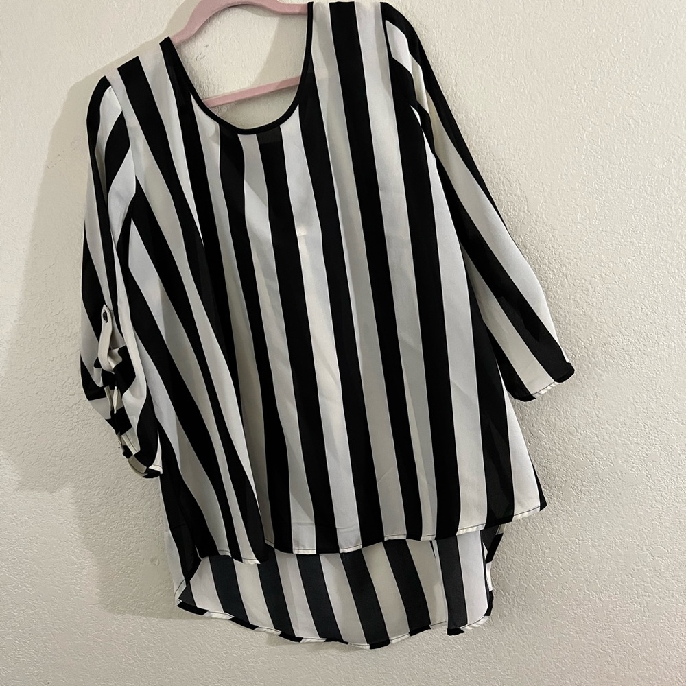 Striped Blouse with Bow cutout detail Size 3X